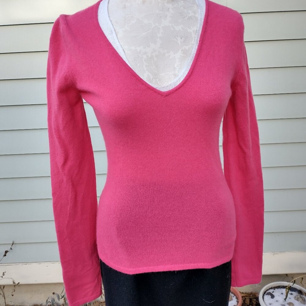 Sweater: cashmere, pink, v-neck, x-long sleeves. Size M? - by Joy & Happiness
